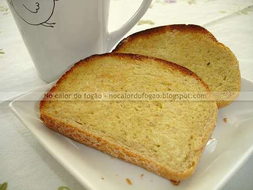 Pão com gérmen de trigo e semolina