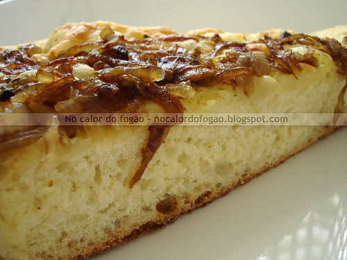 Focaccia de cebola e queijo da Martha Stewart