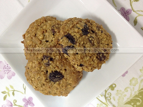 Cookies de aveia, banana e passas