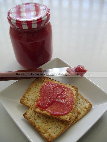 Doce cremoso de goiaba