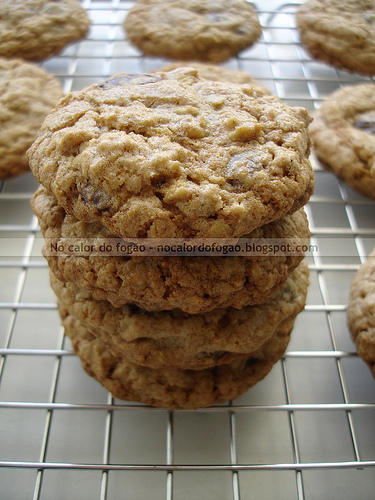 Cookies integrais de aveia e gotas de chocolate