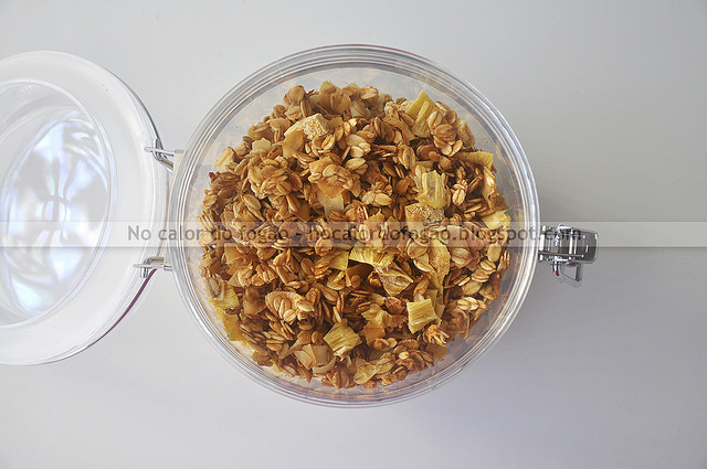 Granola de piña colada