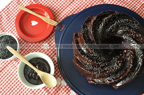 Bolo de chocolate e vinho tinto