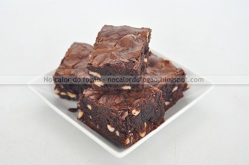 Brownies de Snickers e amendoins