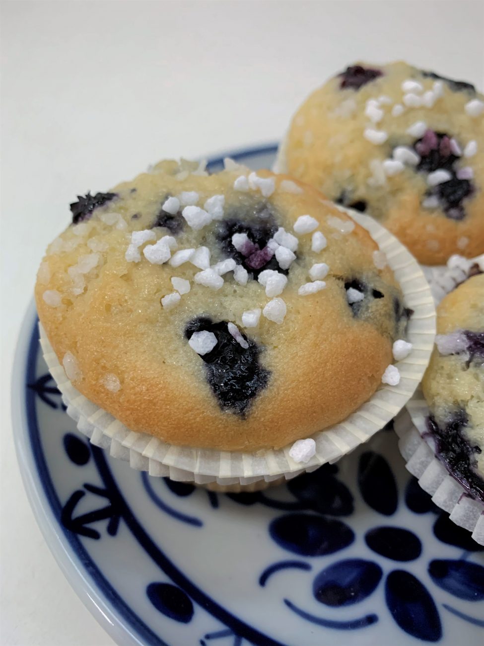 Muffins veganos de mirtilo e limão